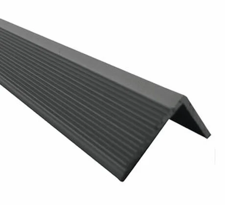 nariz-de-grada-escalera-rigida-20x20mm-aluminio