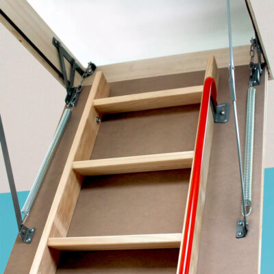 escalera-de-madera-entretecho